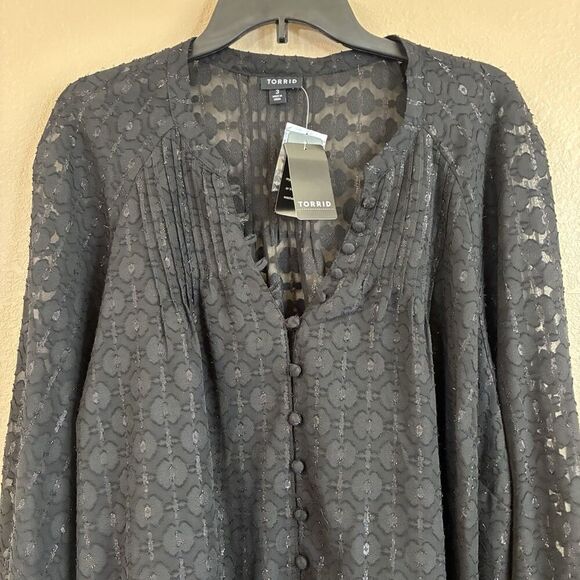 Torrid New Size 3X Black Shimmer Geo Clip Chiffon Smocked‎ Blouson Sleeve Blouse - Picture 7 of 13